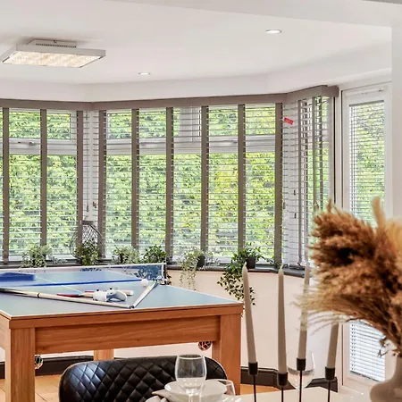 Holiday home Lux - 7 Bed Villa In Filey With Heated Pool And Sauna