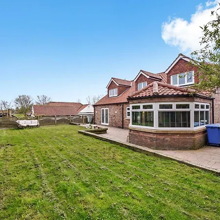 Lux - 7 Bed In Filey With Heated Pool And Sauna Hunmanby