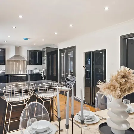 Lux - 7 Bed In Filey With Heated Pool And Sauna *